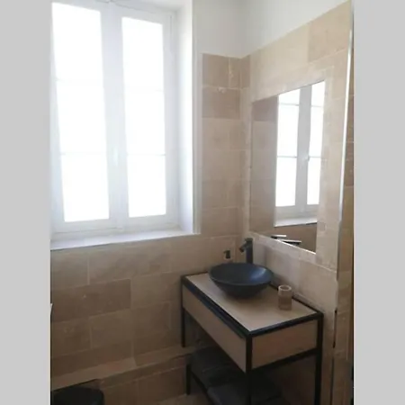 Au Coeur Des Remparts Lägenhet