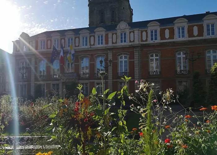 Au Coeur Des Remparts