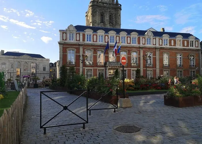 Au Coeur Des Remparts